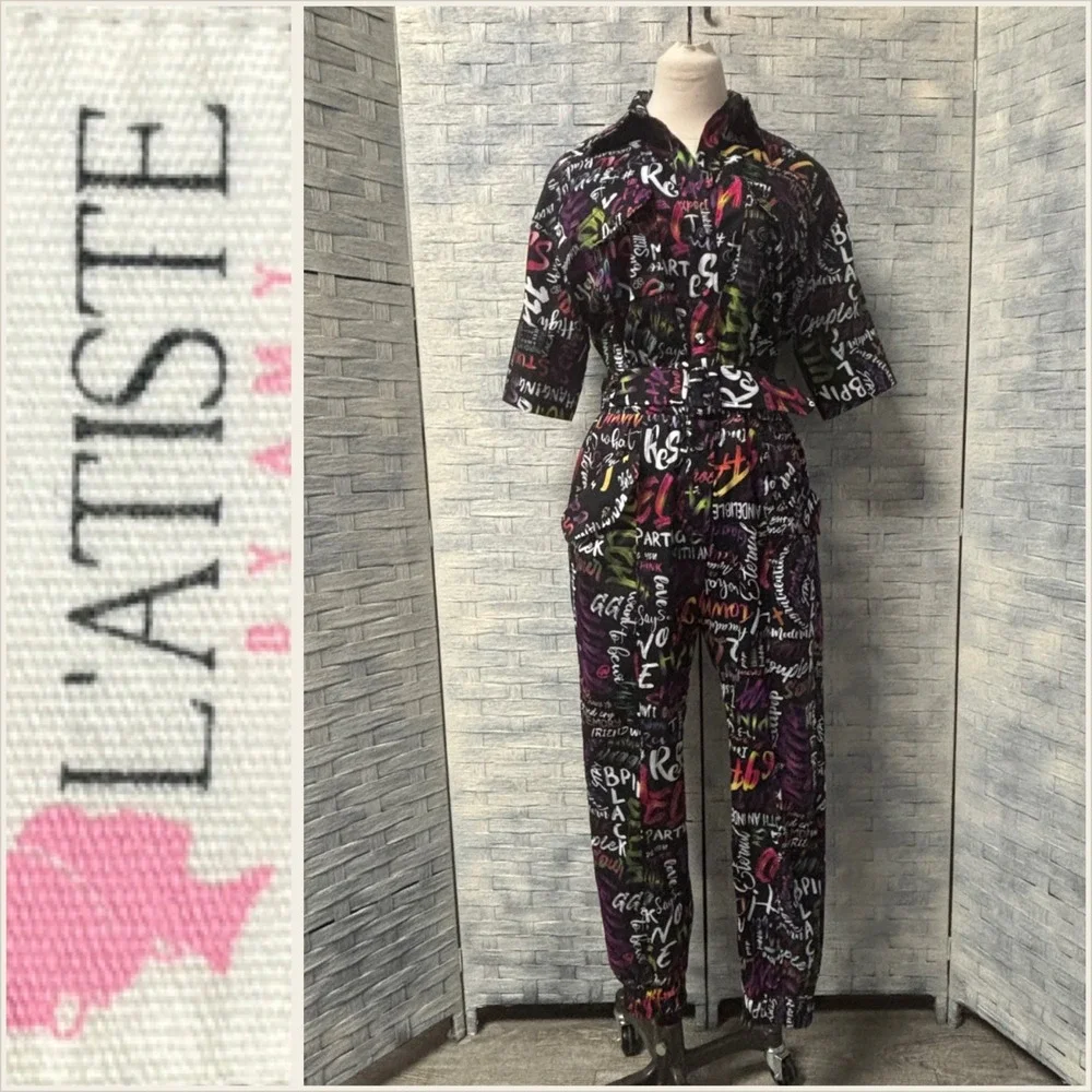 LATISTE BY AMY Small Graffiti Print Jumpsuit Button Down‎ Shirt & Pants Set